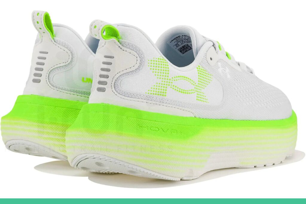 Under Armour Infinite Elite 2 stack